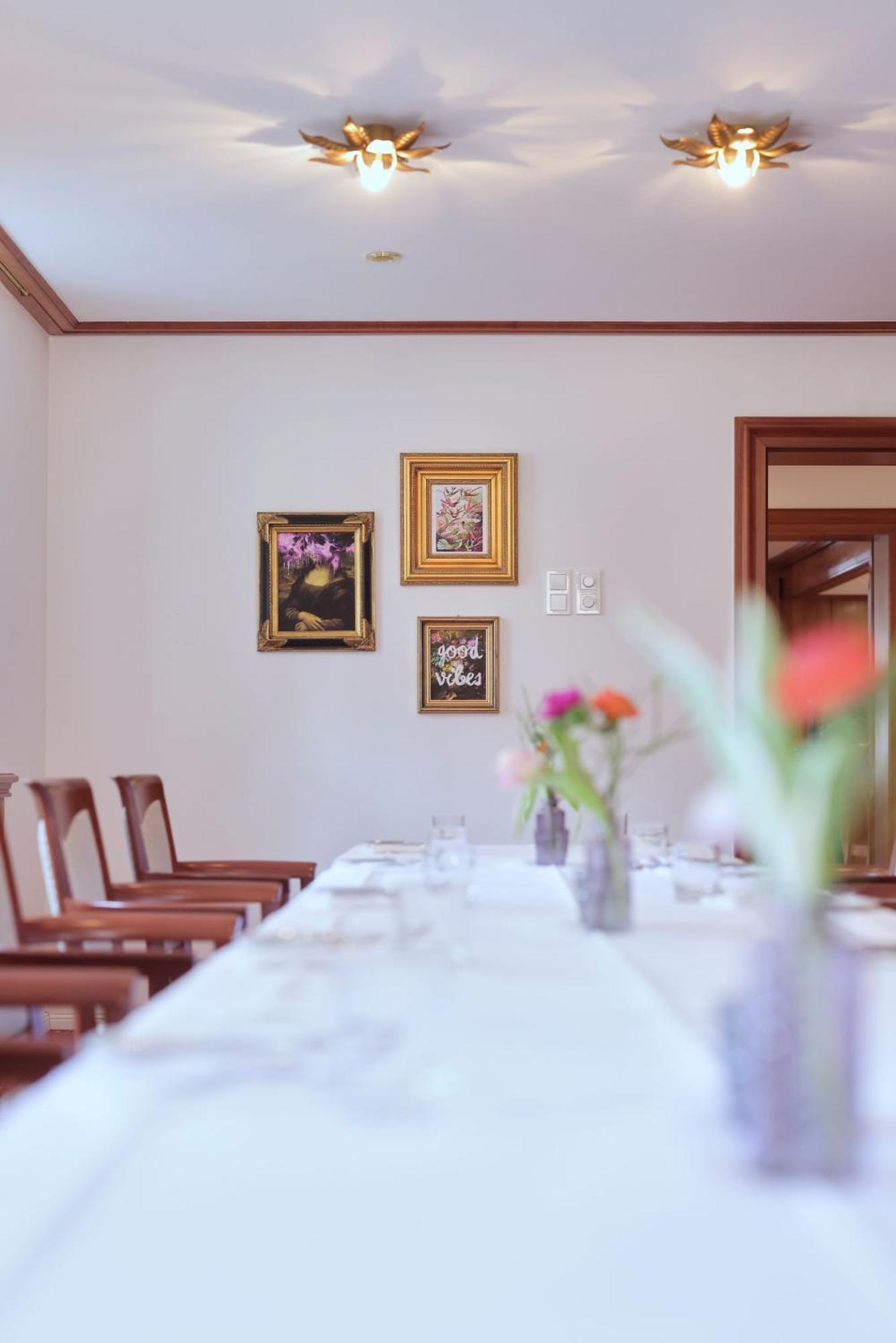 Hotel Wuerttemberger Hof Öhringen Екстериор снимка