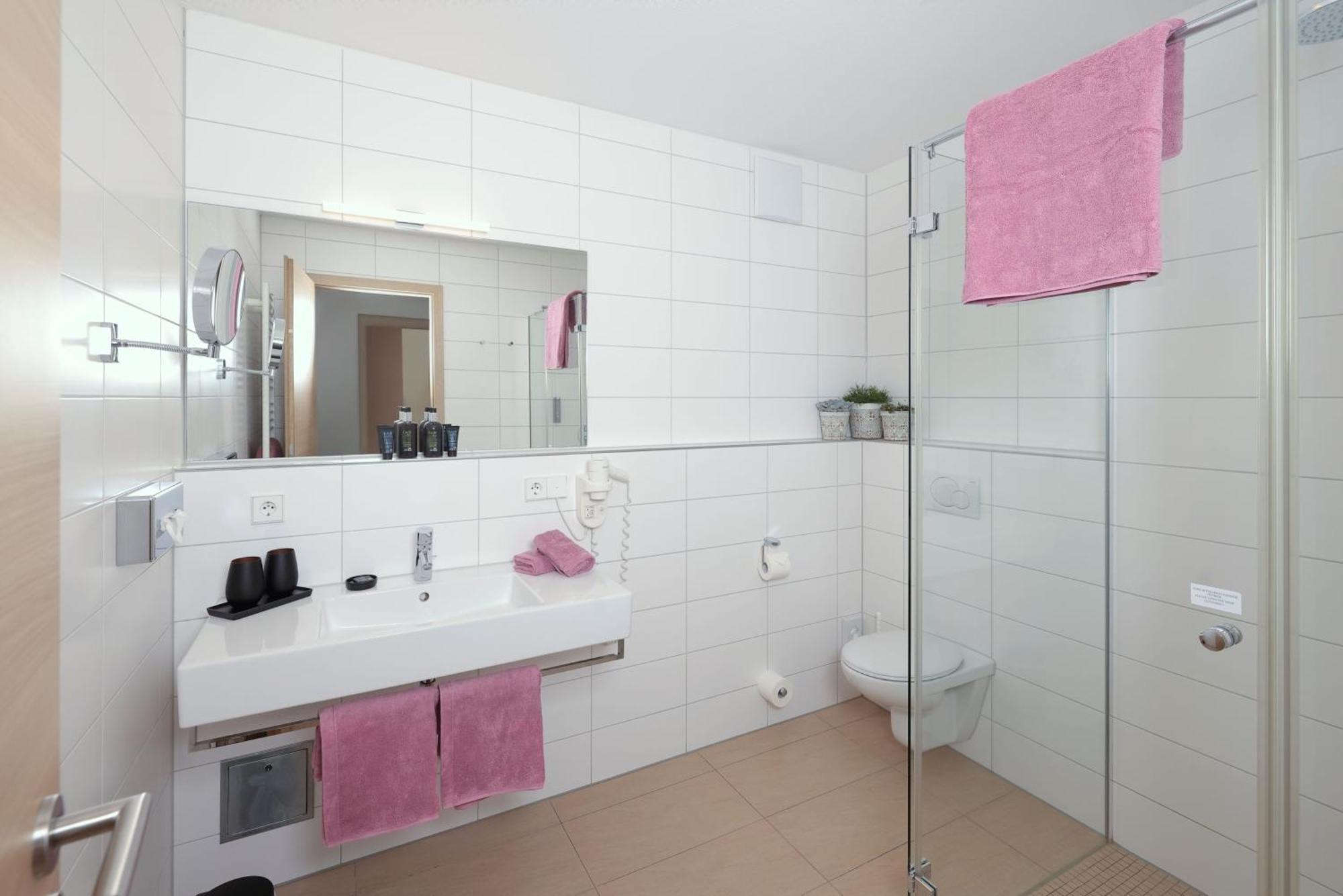 Hotel Wuerttemberger Hof Öhringen Екстериор снимка