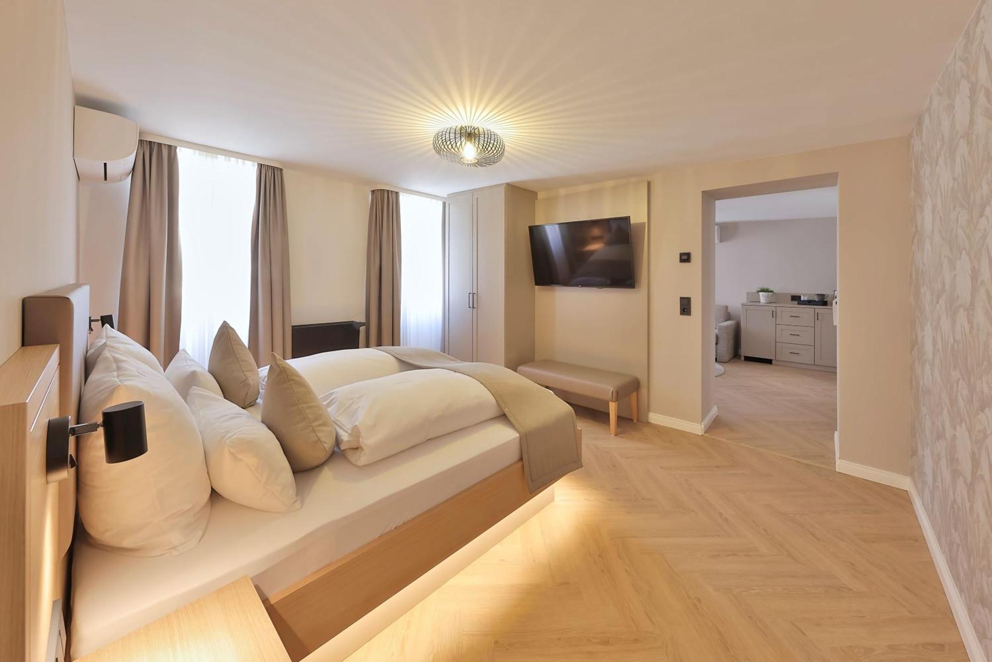Hotel Wuerttemberger Hof Öhringen Екстериор снимка