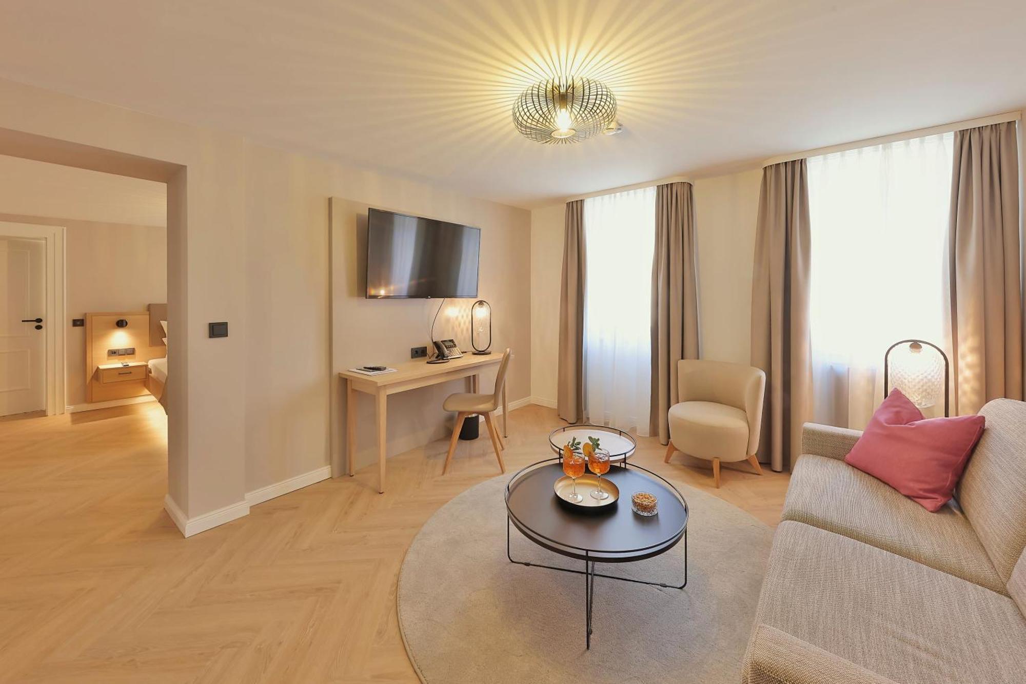 Hotel Wuerttemberger Hof Öhringen Екстериор снимка
