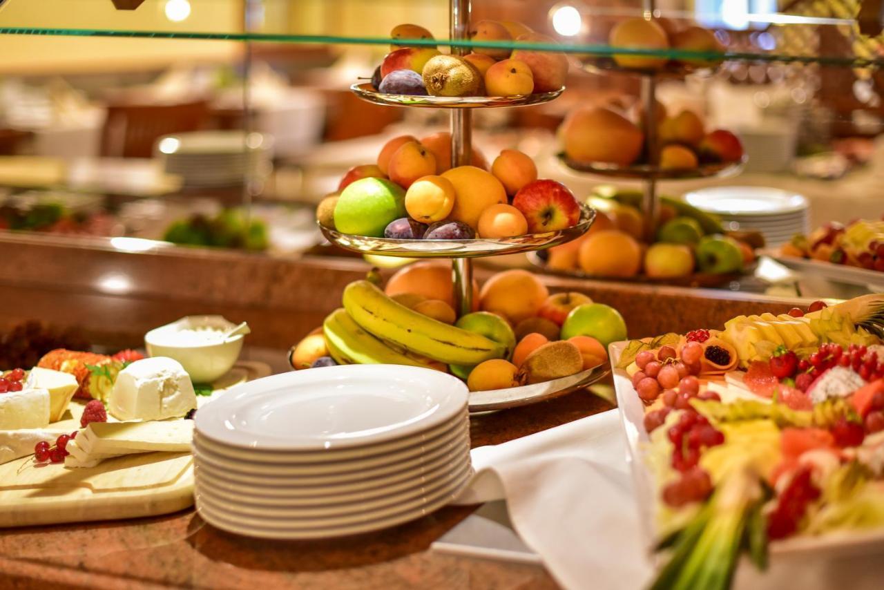Hotel Wuerttemberger Hof Öhringen Екстериор снимка
